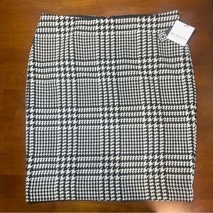 Liz Claiborne Black and White Pencil Skirt Knee-Length Work